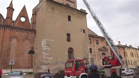 Salvataggio nel campanile del Duomo di Mantova ma è un esercitazione