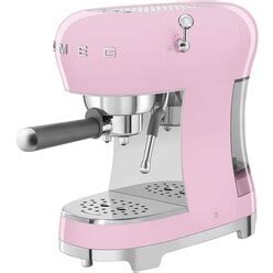 Купить Кофеварка Smeg ECF02PKEU в Москве
