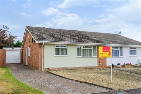 Southmoor Oxfordshire Ox13 2 Bed Semi Detached Bungalow £325 000