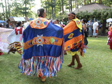 Photos Of The Keweenaw Bay Indian Community Powwow Arts And Entertainment