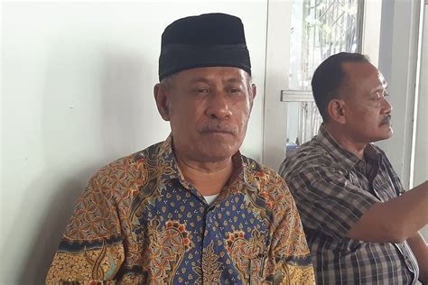 Dprd Minta Pemkot Solo Berembuk Dengan Pkl Kebun Binatang Jurug Agar