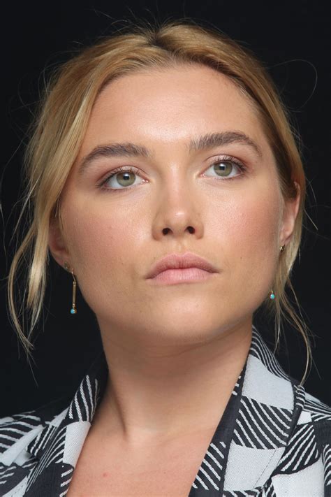 Florence Pugh At The Little Drummer Girl Press Conference In Los