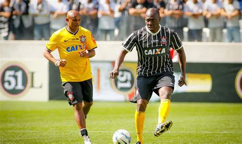 Ídolo do Corinthians Freddy Rincón está em estado grave após acidente