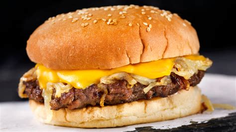 Unlock The Perfect Burger With This Smashburger Sauce Recipe