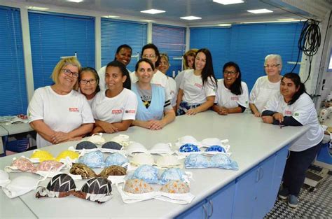 Alunas do curso de Confecção de Lingerie e Moda Praia produzem peças para doação Fala Caragua