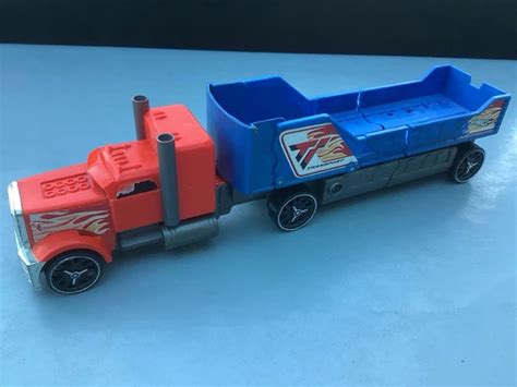 Hot Wheels Crashin Big Rig Transporter Picclick Uk