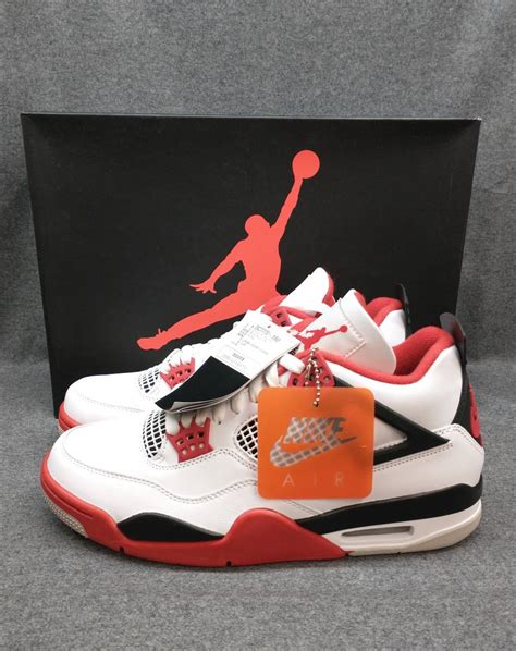 ヤフオク 黒タグ付・未使用 Nike Air Jordan 4 Retro Aj