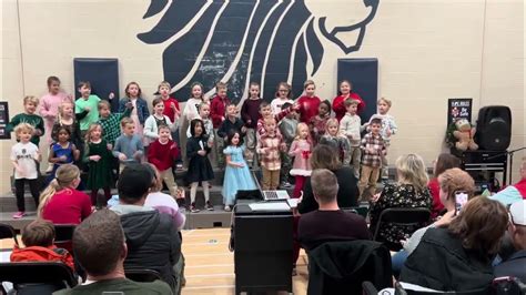1st Grade Holiday Performance Youtube