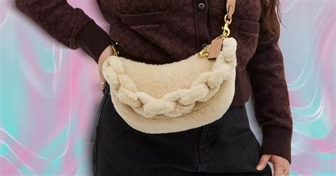 The 10 Best Fuzzy Purses To Add To Your Cozy Looks 2023