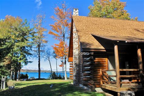 Waterfront Lake Leelanau Log Cabin Wprivate Dock Updated 2020 Tripadvisor Lake Leelanau