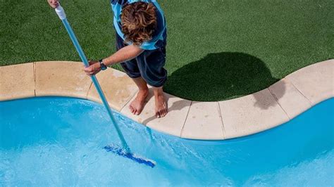 Cómo Limpiar La Piscina ¡deja El Agua Cristalina En 4 Pasos