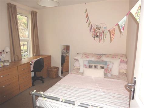 3 Bedroom House For Rent Oxford Street Sheffield S6 3fg Unihomes