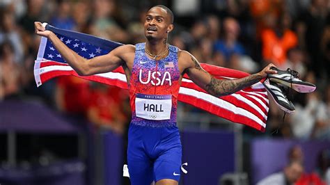 In Epic Sprint To The Finish Quincy Hall Wins 400m Gold Nbc Olympics