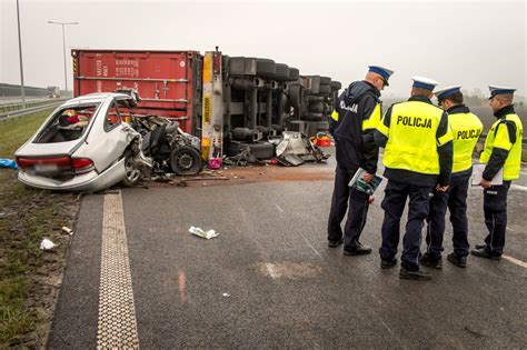 Tragedia na autostradzie A1 koło Włocławka W wypadku zginęło 5 osób