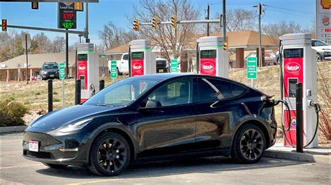 Tesla Model Y Long Range 70 MPH Highway Range Test Perfect Conditions