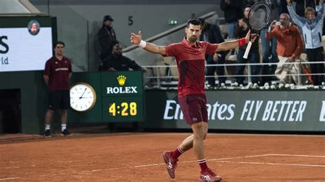 L arrivée de Novak Djokovic à 3h07 couronne une course de relais