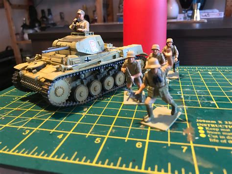 First panzer! : modelmakers