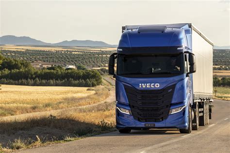 Iveco Tra Lng E Idrogeno La Strada Per Una Mobilità Green