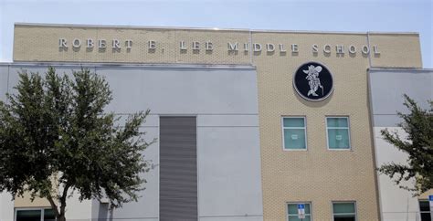 Robert E Lee Middle School Theme Park Tribune