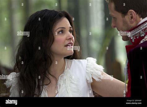 Ginnifer Goodwin Josh Dallas Once Upon A Time 2011 Stock Photo Alamy