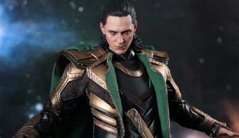 The Avengers Loki Figurine By Hot Toys Is Spookily Accurate The Reel Bits