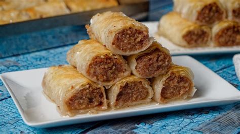 Rolovana baklava orasima keksom i grizom Domaći Recepti