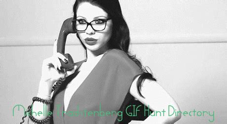 Michelle Trachtenberg Directories Find Share On Giphy