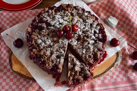 Schoko Kirschkuchen Mit Streuseln Blackforestkitchenblog