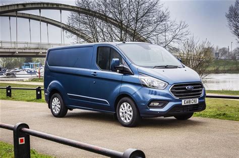 2019 Ford Transit Custom Images