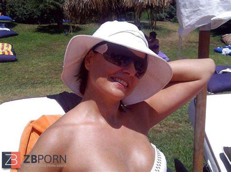 More Turkish Mini Microskirt Dame Mini Etekli Yavrular ZB Porn