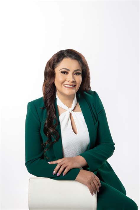 Entrevista Con Aurora Jiménez Esquivel Ama Lo Que Haces Y Haz Lo Que