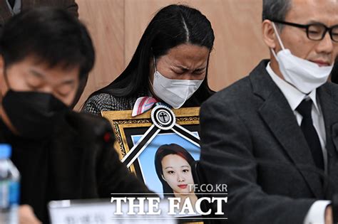 눈물바다로 변한 이태원 참사 유가족 입장 발표 기자회견 Tf사진관 포토 기사 더팩트