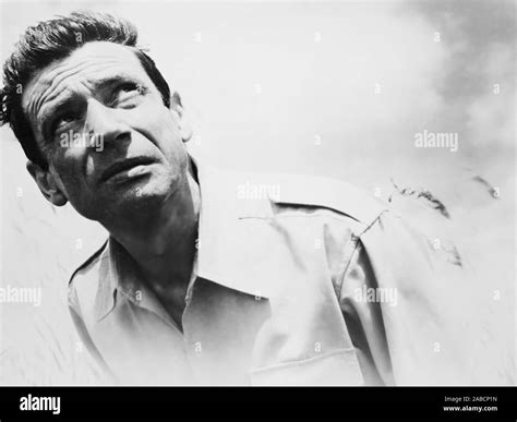 HEROES AND SINNERS Aka LES HEROS SONT FATIGUES Yves Montand 1955