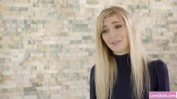 Lesbian Babe Facesitting Her Assistant XVIDEOS