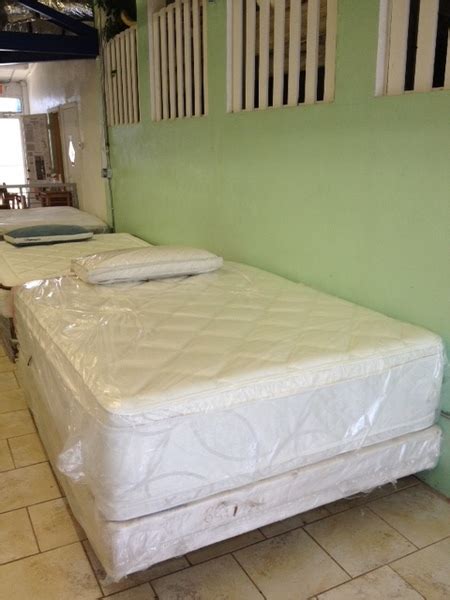 Super Jumbo Double Pillow Top Queen Mattress Set Call A Mattress