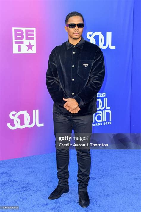 J Valentine Arrives To The 2022 Soul Train Music Awards At The News