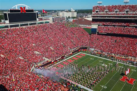 New screens at Nebraska's Memorial Stadium will help all in Sea of Red ...