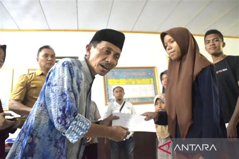 Pemkab Gorontalo Salurkan Bantuan Untuk Anak Yatim Piatu Antara News