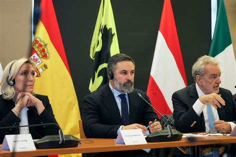 Abascal Y Sus Aliados Confían En La Ola Del Trumpismo Para Crecer En