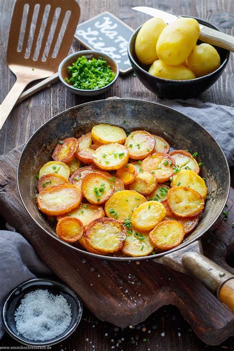 Klassische Bratkartoffeln Knusprig Und Einfach Emmikochteinfach