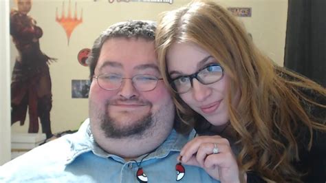 Does Boogie2988 have a girlfriend? Why was he arrested?