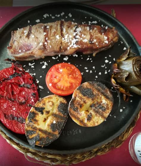 Restaurante Con Parrilla Para Carnes A La Brasa En Vila Seca