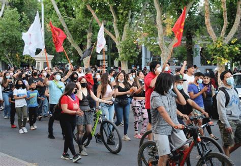 Andes On Line Marchas Pac Ficas Hechos Vand Licos Y Tres Detenidos