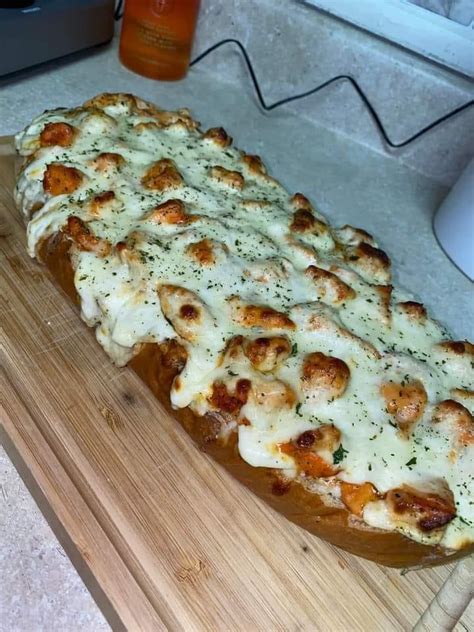 Chicken Alfredo Garlic Bread Easy Recipes