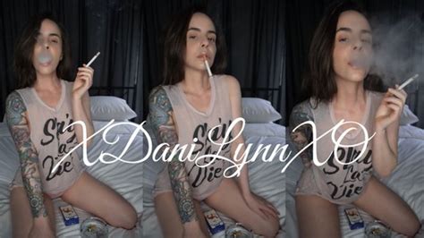 Fumar vídeos y clips de porn tube Clips Sale