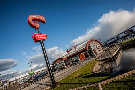 Pizza Hut At Kingsway Retail Park Dundee Ross Vincent