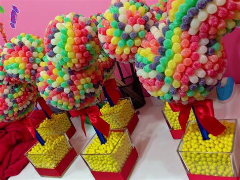 The Worlds Cutest Candy Centerpieces Arrangements Candy Bouquets Cu Hollywood Candy Girls