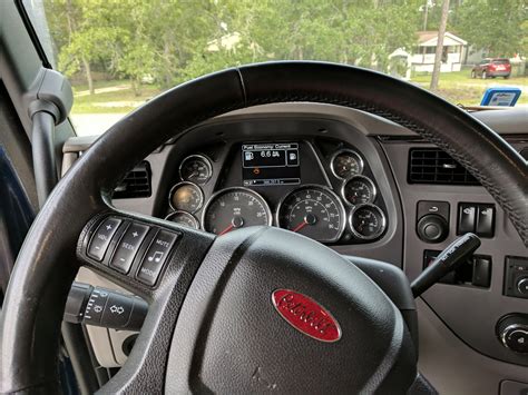 Peterbilt 579 Interior