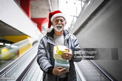 Santa Shopping Mall Photos And Premium High Res Pictures Getty Images