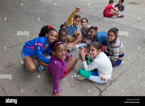 Cuban Schoolgirls Hi Res Stock Photography And Images Alamy